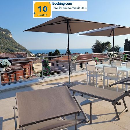 Garda View - Nuovo Appartamento Con Solarium Vista Lago Εξωτερικό φωτογραφία