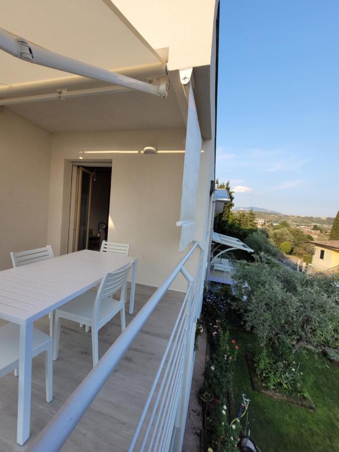 Garda View - Nuovo Appartamento Con Solarium Vista Lago Εξωτερικό φωτογραφία